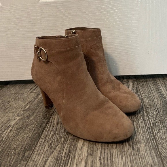 Bandolino Booties - Picture 1 of 9